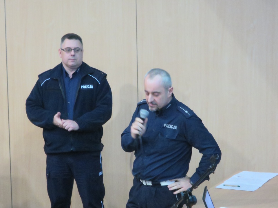 Spotkanie seniorów z policjantami [fot. Kamila Gal-Skorupa] (2)