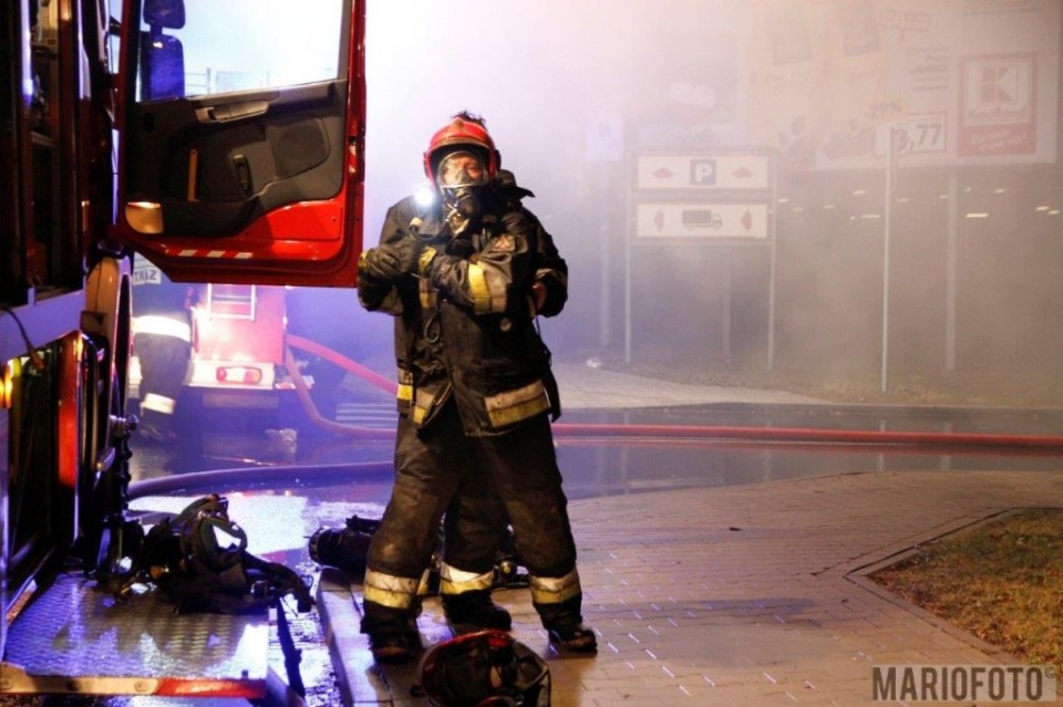 Pożar magazynu w Opolu [fot. Mario]