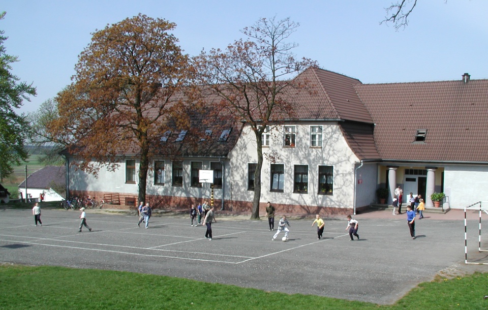 Publiczna Szkoła Podstawowa w Dańcu [fot. UG Chrząstowice]