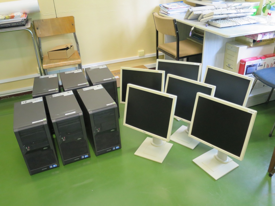 Komputery dla szkoły w Biskupicach [fot. Kamila Gal-Skorupa]