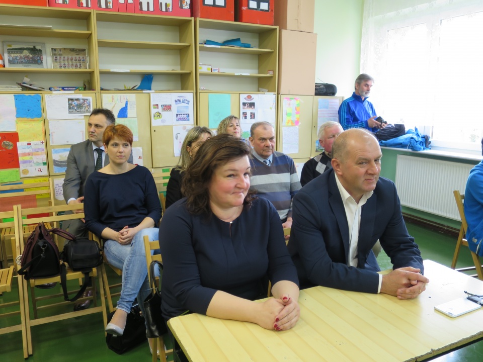 Marszałek Andrzej Buła w szkole w Biskupicach [fot. Kamila Gal-Skorupa]