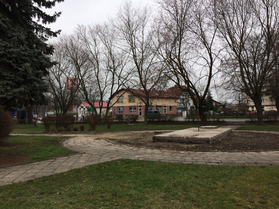 W przyszłym roku w parku przy Namysłowskim Ośrodku Kultury stanie pomnik Józefa Piłsudskiego [fot. Maciej Stępień]