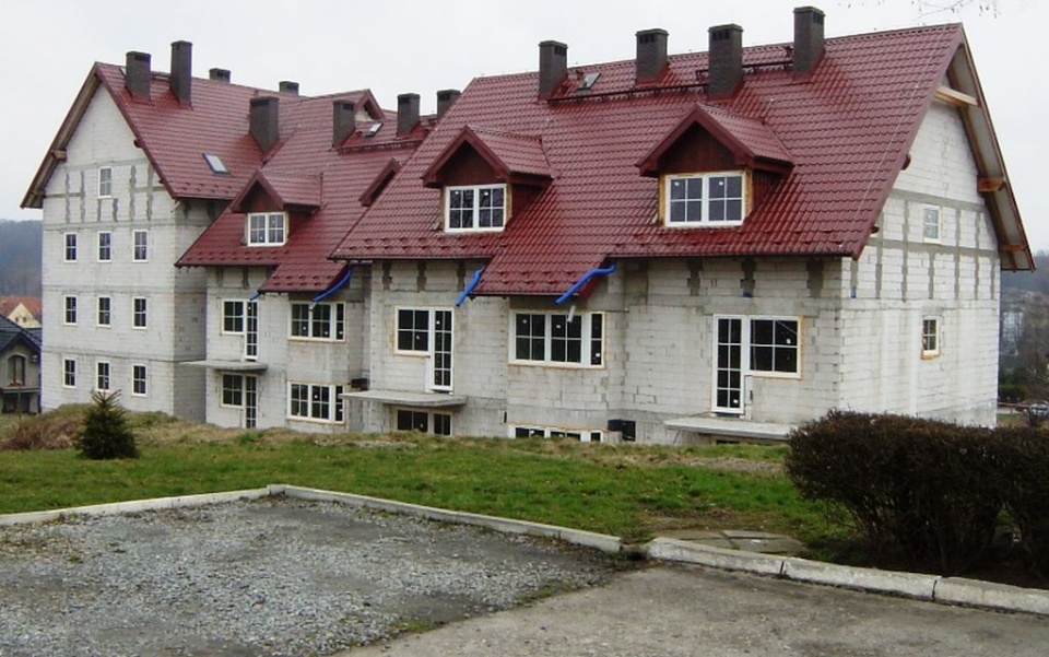 Maciejowice - blok z 24 mieszkaniami komunalnymi [Fot.Dorota Kłonowska]