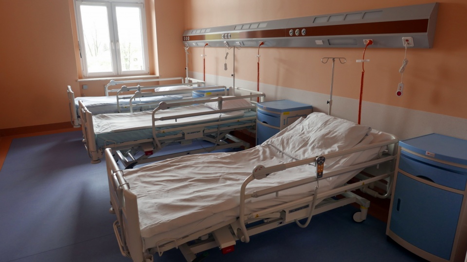 Otwarcie wyremontowanych oddziałów chirurgii i pediatrii szpitala w Głubczycach [fot. Mariusz Chałupnik]