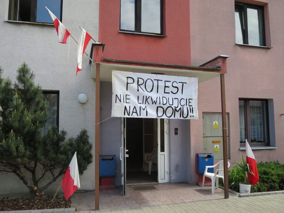 Protest mieszkańców kluczborskiego DPS [fot. Kamila Gal-Skorupa]