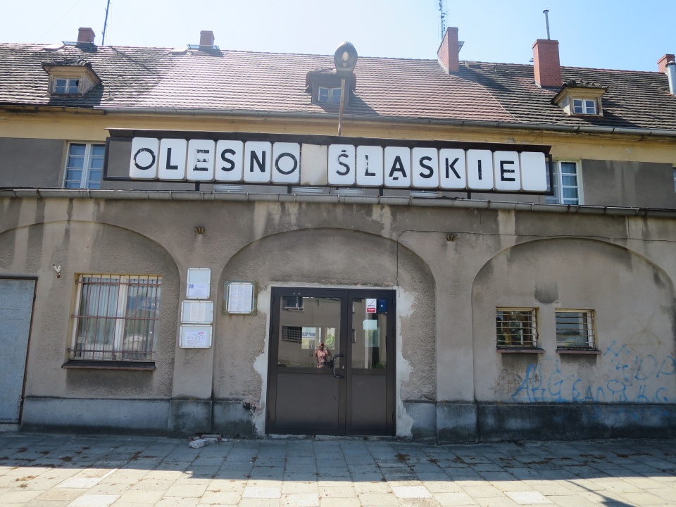 Dworzec w Oleśnie [fot. Kamila Gal-Skorupa] (2)