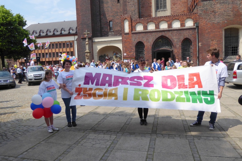 Szósty Marsz dla Życia i Rodziny w Opolu [fot. Monika Pawłowska]