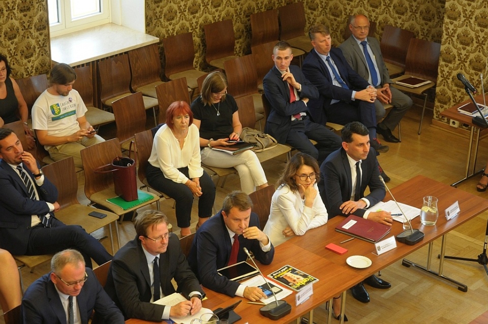 Nadzwyczajna Sesja Rady Miasta Opola [fot. Daria Placek]
