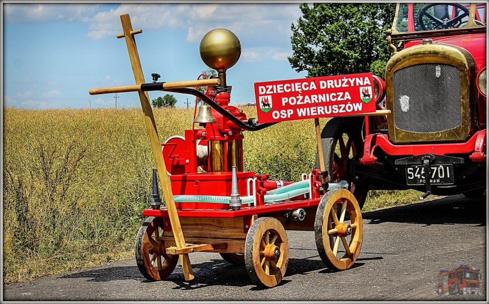 Najpiękniejsze auta pożarnicze na zlocie w Główczycach [fot. materiały organizatorów]