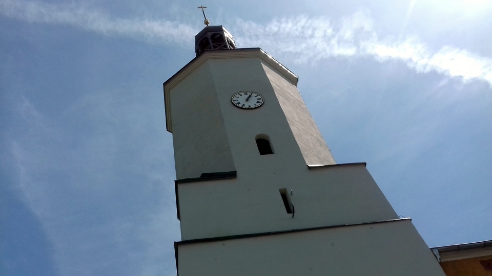 Dzięki inicjatywie mieszkańców Bogdanowic udało się odbudować kościelną wieże [fot. Mariusz Chałupnik]