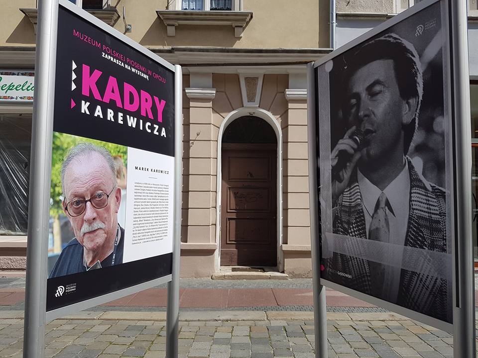 „Kadry Karewicza” – obejrzyj wyjątkową wystawę na ul. Krakowskiej [fot. Muzeum Polskiej Piosenki]