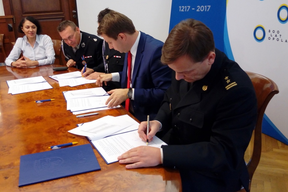Porozumienie w sprawie włączenia OSP Czarnowąsy do Krajowego Systemu Ratowniczo-Gaśniczego [fot. Monika Pawłowska]