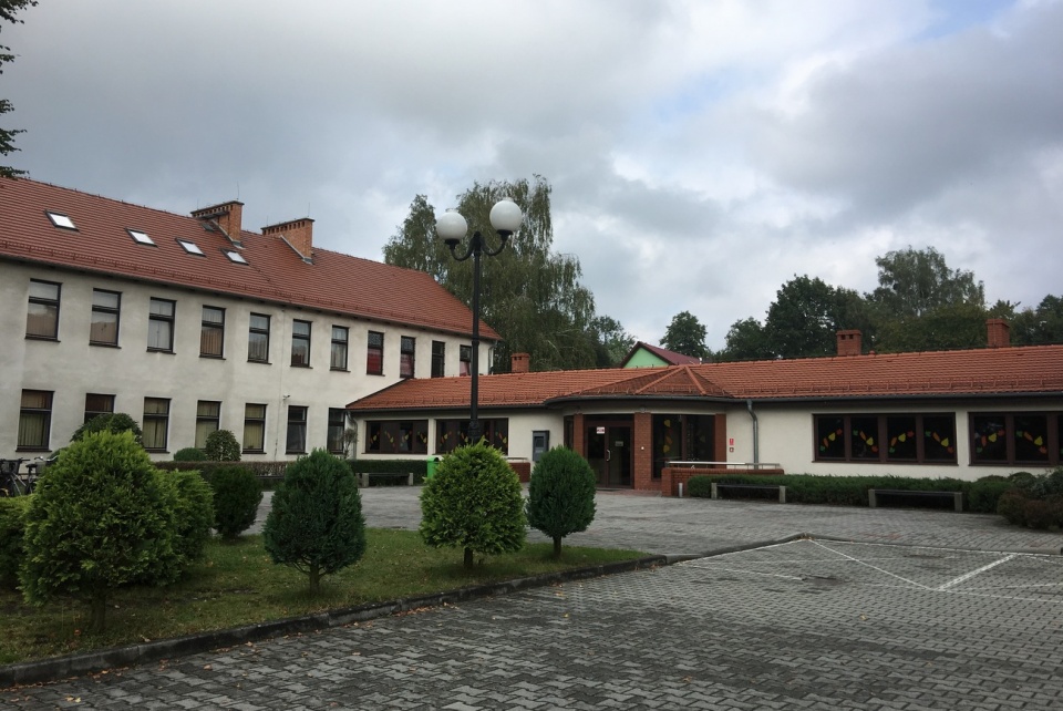 Kompleks szkolny w Kolonowskiem [fot. Agnieszka Pospiszyl]