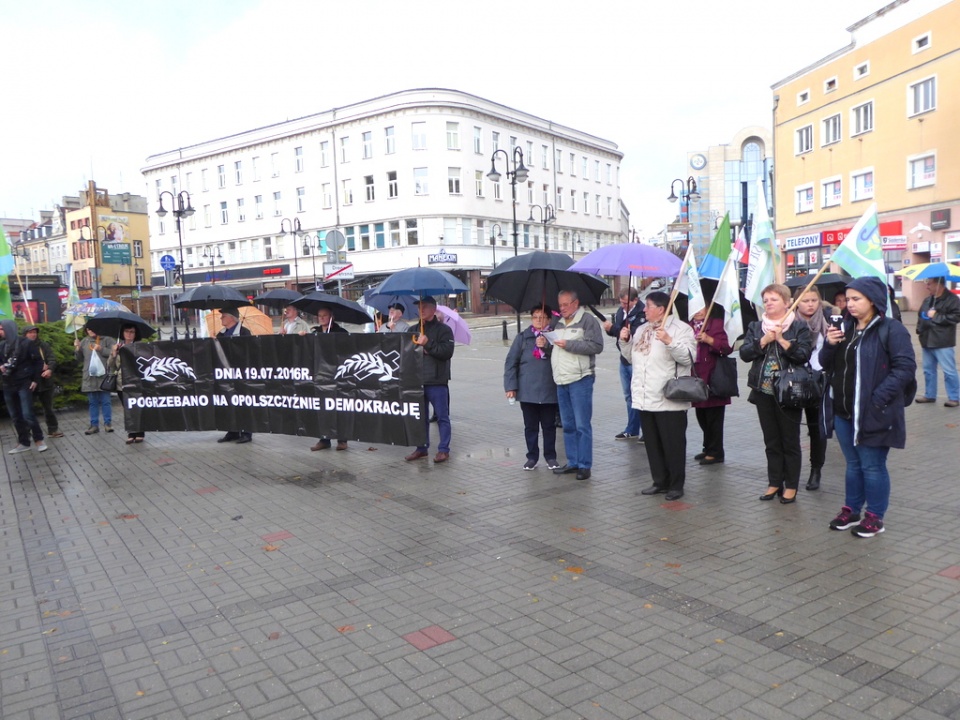Protest przeciwników powiększenia Opola [fot. Witold Wośtak]
