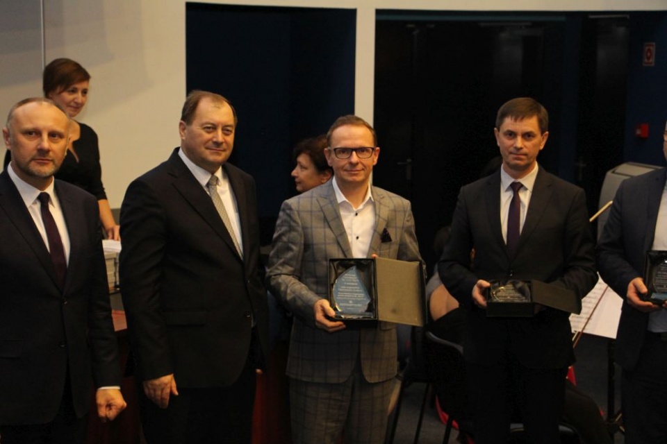 Minister Wiesław Łyszczek (drugi z lewej) gościł w Opolu [fot. WIK Opole]