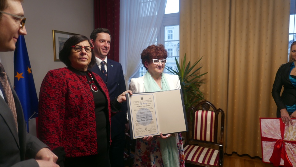Przyznanie Honorowego Obywatelstwa Państwa Izrael Irenie Brun-Gumułce [fot. Mariusz Chałupnik]