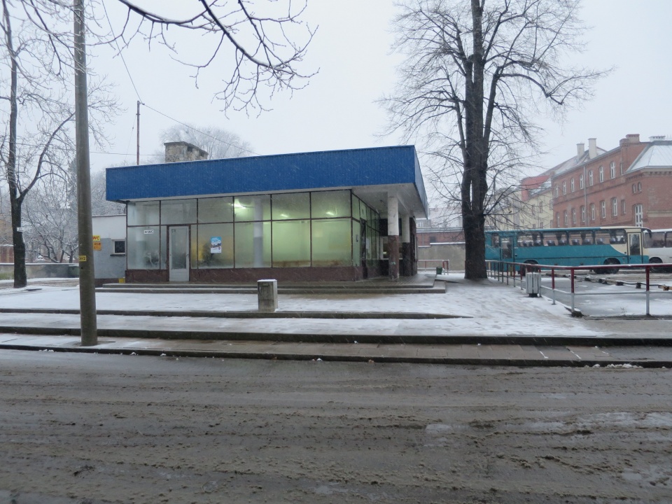 Dworzec autobusowy firmy Arriva w Prudniku [zdj. Jan Poniatyszyn]