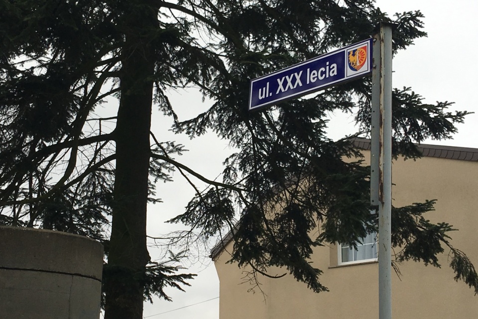 Ulica XXX-lecia jest teraz ulicą Hrabiego Renarda [fot. Agnieszka Pospiszyl]
