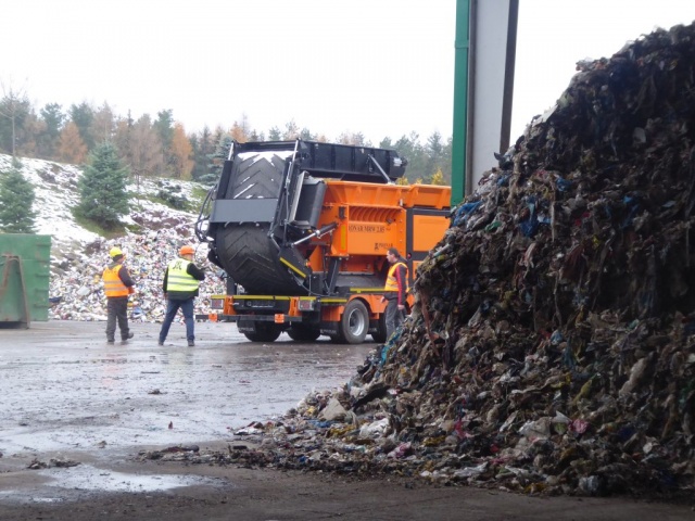 Podwyżka za śmieci w Nysie odroczona do lutego. Samorządowcy chcą negocjować