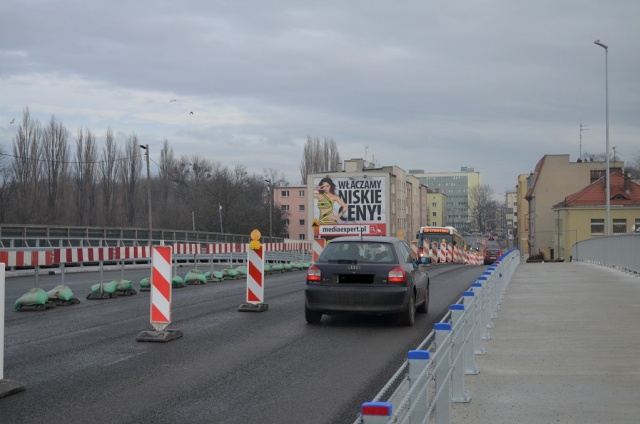 Pierwsze opinie są pozytywne. Kierowcy mogą już jeździć nowym mostem na Niemodlińskiej w Opolu