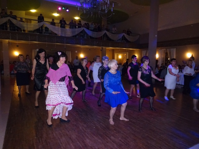 Opolscy seniorzy będą tańczyć zumbę. Ruszyły zapisy na zajęcia