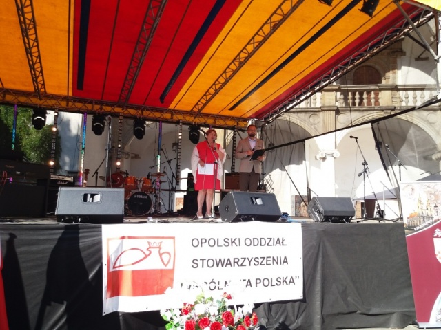 II Polonijny Festiwal Polskiej Piosenki dziś w Gogolinie. - Polonia nieustannie szuka kontaktu z Polską - mówi inicjatorka przedsięwzięcia Halina Nabrdalik