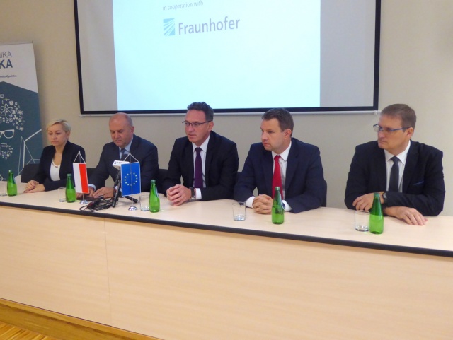 Opolskie Centrum Projektowe Fraunhofera otrzymało 8 milionów złotych od urzędu marszałkowskiego