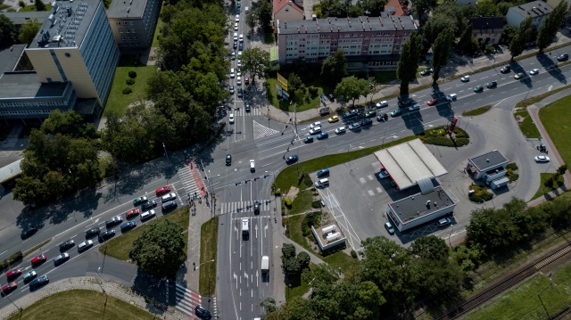 Uwaga kierowcy W Opolu nie działają światła na skrzyżowaniu Oleskiej z Batalionów Chłopskich [AKTUALIZACJA]