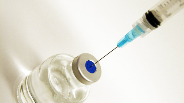 Szczepionka przeciw COVID-19 jest już w Polsce. Jutro pierwsze szczepienia w Kędzierzynie-Koźlu