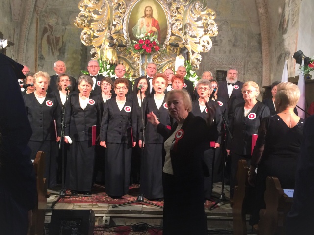 W Pogorzeli śpiewają pieśni patriotyczne. Ruszyła 23. edycja corocznego festiwalu