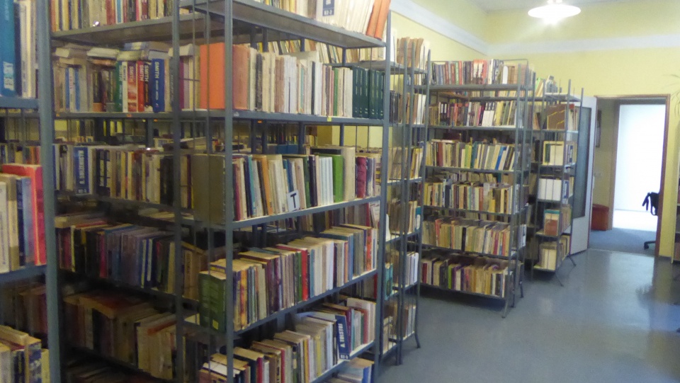 Biblioteka w Ozimku [fot. Ewelina Laxy]