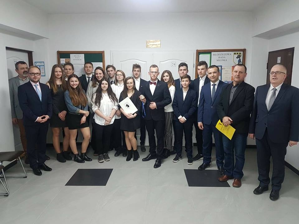 Młodzieżowa Rada Miejska w Głuchołazach zakończyła swoją kadencję. "Dla każdego z nas to ogromne doświadczenie" [fot. MRM w Głuchołazach]