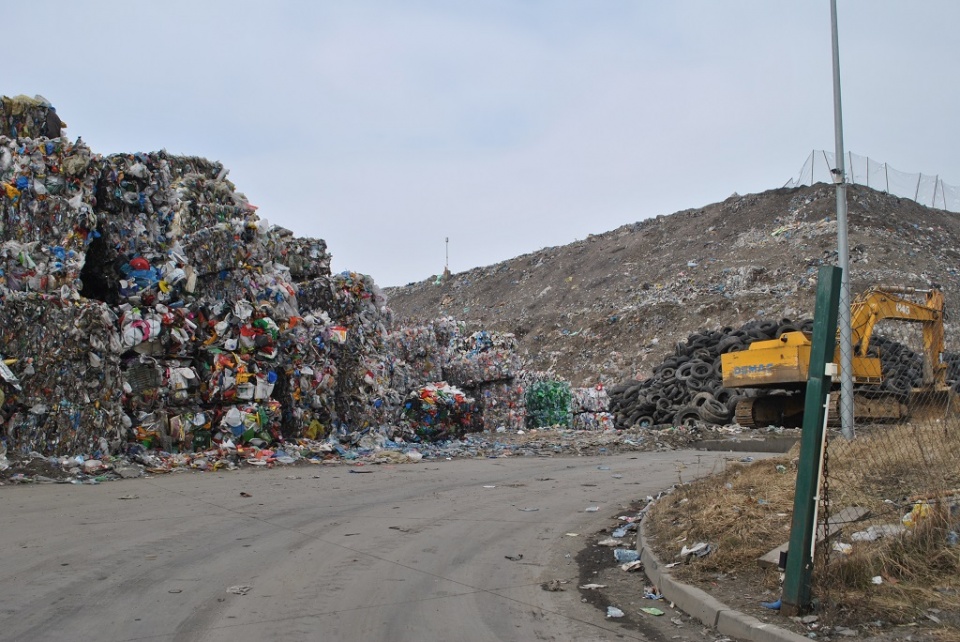 Hałda śmieci w Kietrzu [fot. Tomasz Ognisty]