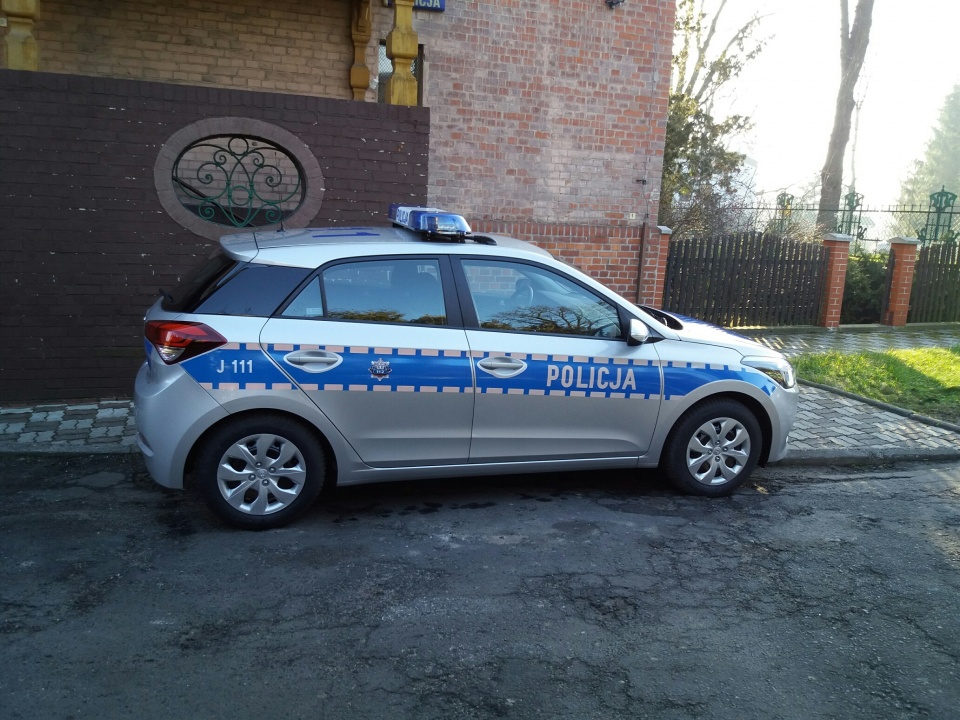Policjanci z Grodkowa w grudniu dostali nowy radiowóz. Wczoraj staranował go pijany kierowca [fot. Maciej Stępień]