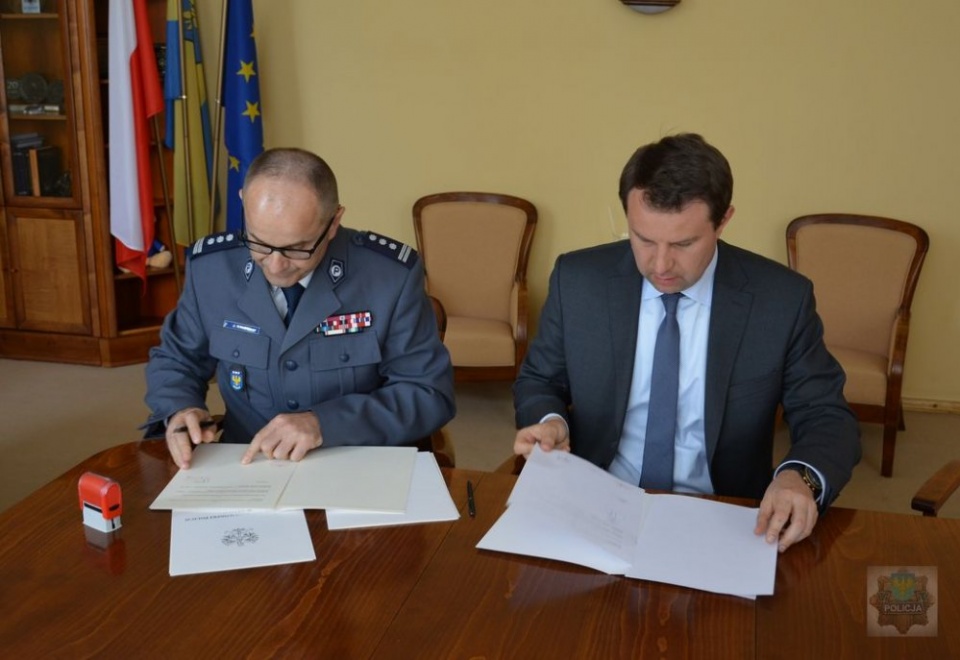 Prezydent Opola przekazał 55 tysięcy złotych na Fundusz Wsparcia Policji [fot. Policja]