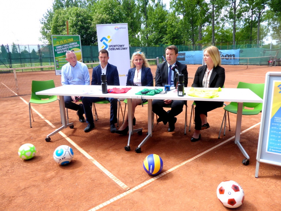 Konferencja prasowa o turnieju tenisowym w Opolu [fot. Witold Wośtak]