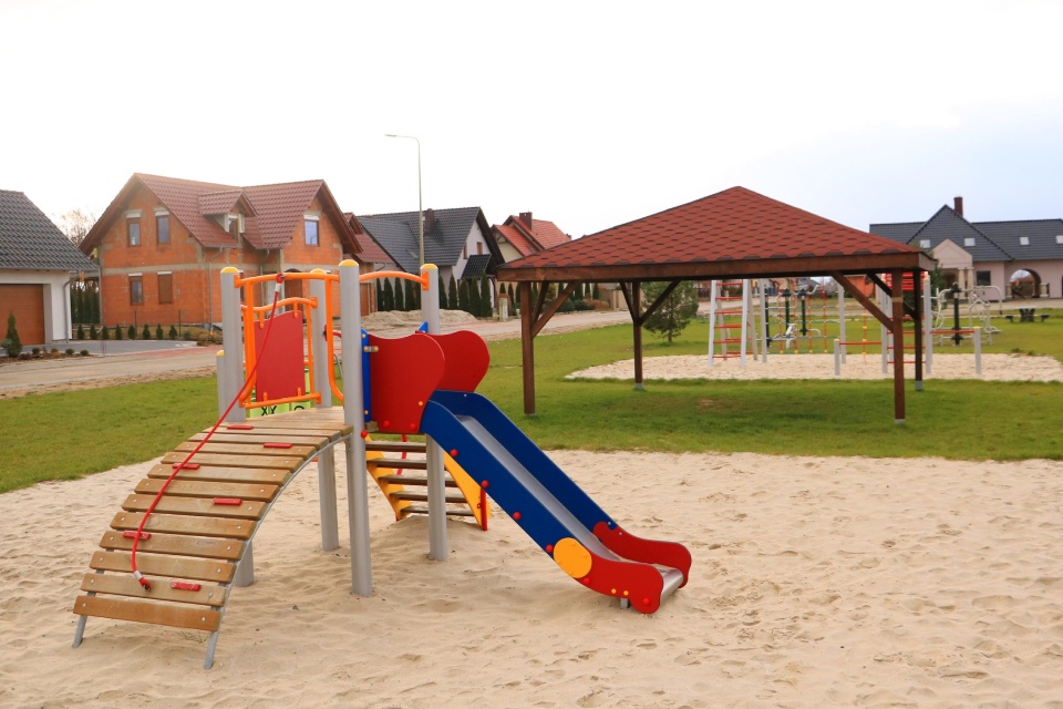 W Namysłowie z budżetu obywatelskiego wybudowano plac zabaw [fot. UM Namysłów]
