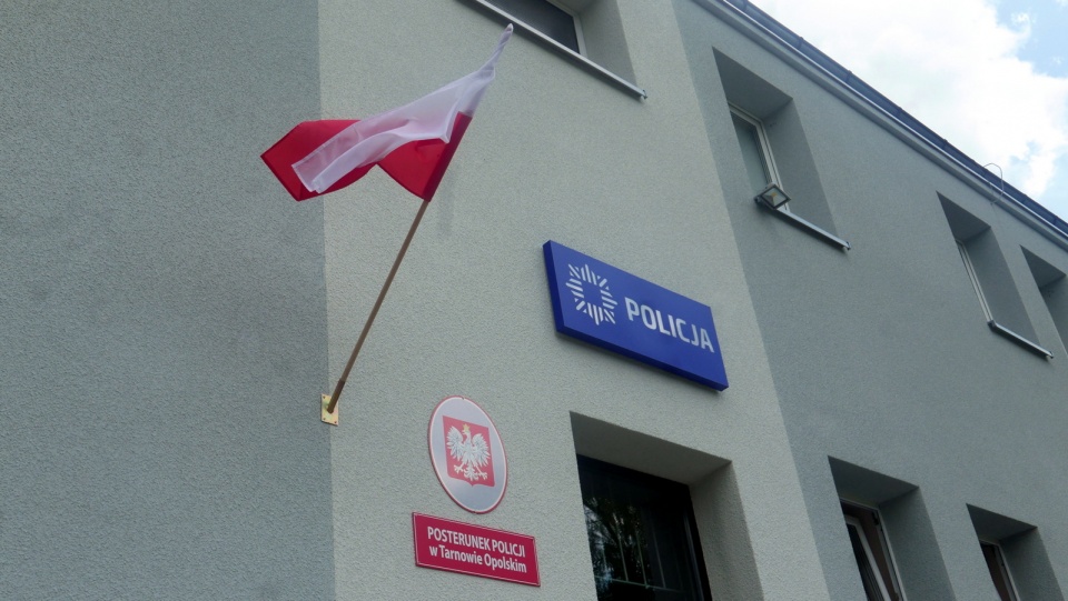 Otwarcie posterunku policji w Tarnowie Opolskim [fot. Mariusz Chałupnik]