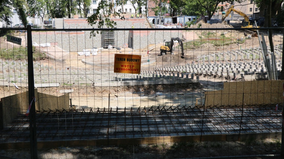 Modernizacja brzeskiego amfiteatru zakończy się najpóźniej końcem września [fot. UM Brzeg]