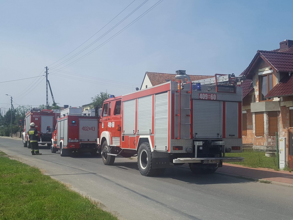 Dwóch mężczyzn porażonych prądem w Grodkowie (fot. Brzeg24.pl)
