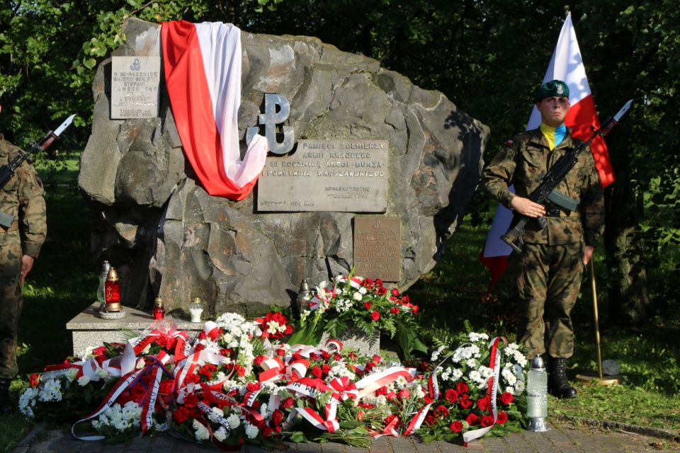 W Opolu uroczystości 74. rocznicy wybuchu Powstania Warszawskiego odbędą się pod pomnikiem na osiedlu AK