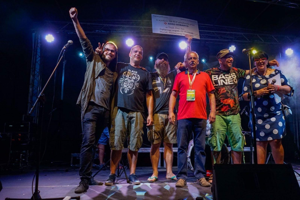 Zespół Black Drums Icon zdobył Nagrodę Publiczności III Festiwalu Muzyki Alternatywnej „Tarnogranie” [fot. Damian Wolak]