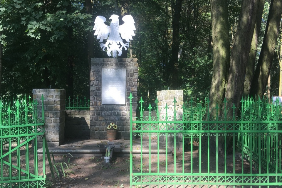 Pomnik w parku sławięcickim [fot. Agnieszka Pospiszyl]