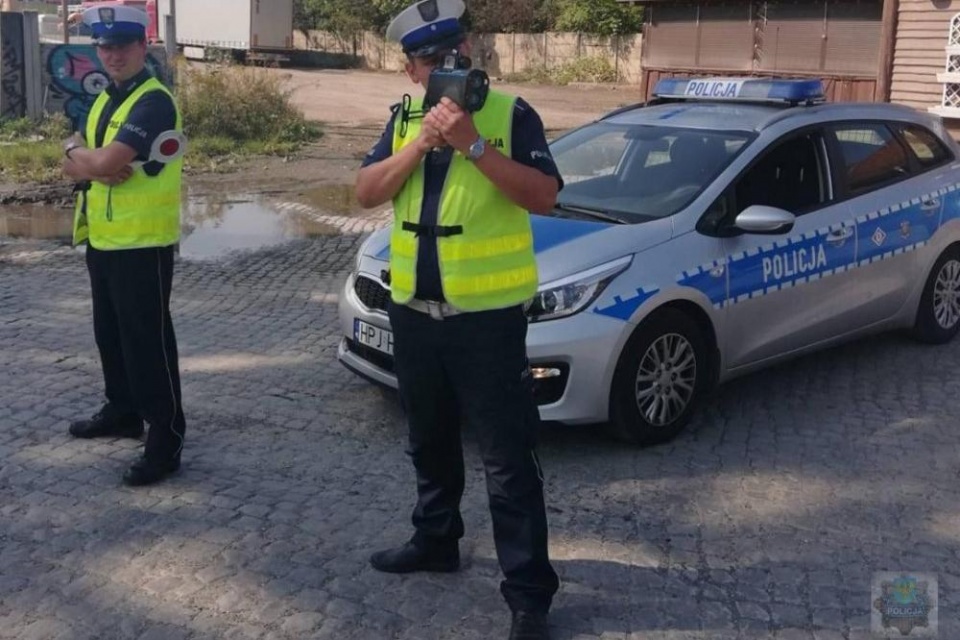 Policjanci podczas akcji EDWARD w powiecie nyskim [fot. KPP Nysa]