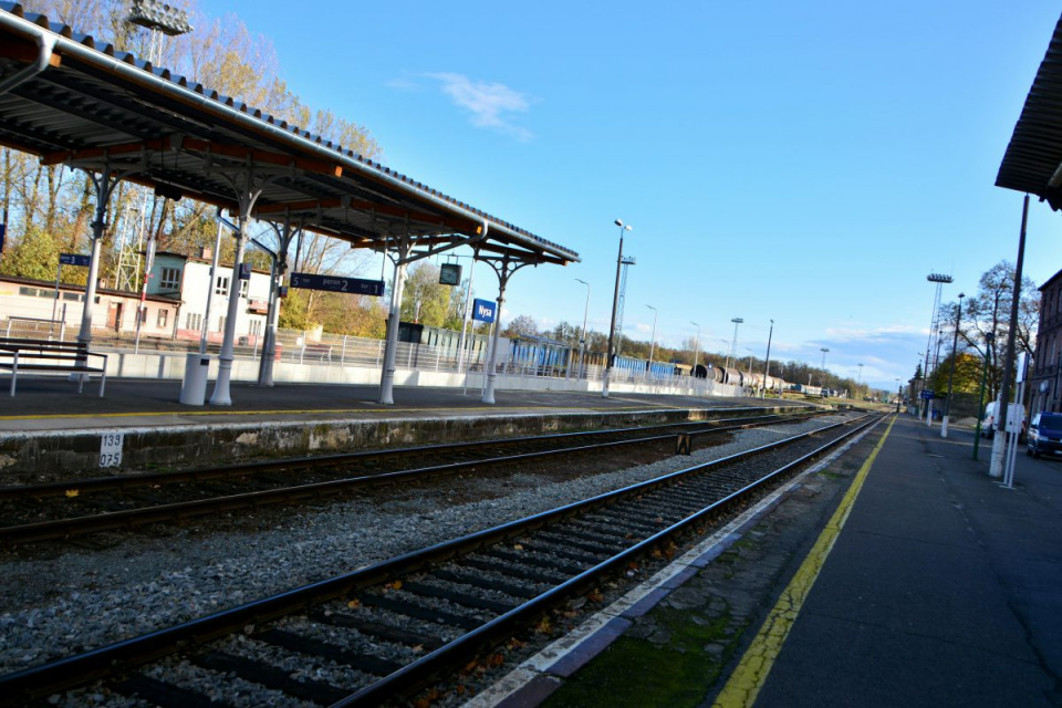 Dworzec kolejowy w Nysie [fot. Daniel Klimczak]