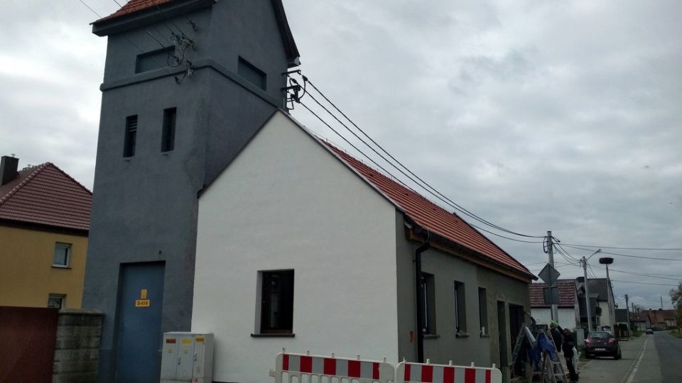 Przebudowa starej remizy strażackiej OSP w Opolu-Grudzicach na końcówce [fot. Joanna Matlak]