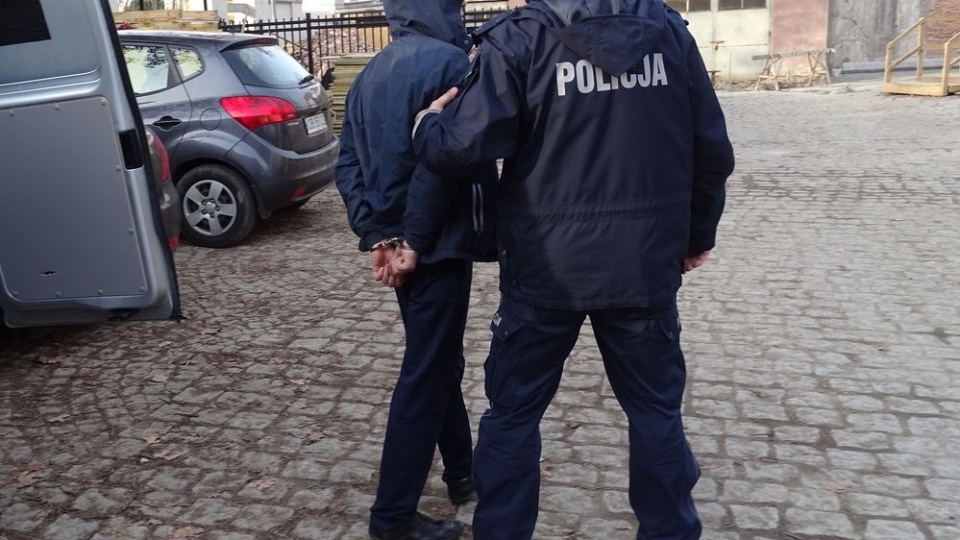 Policjanci z Brzegu zatrzymali seryjnych włamywaczy [fot. KPP Brzeg]