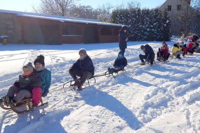 Mieszkańcy Opolszczyzny tęsknią za prawdziwą zimą. Dzieci mają coraz mniej okazji do zobaczenia śniegu