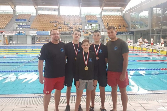 Młodzi ratownicy wodni przywieźli worek medali z mistrzostw Polski