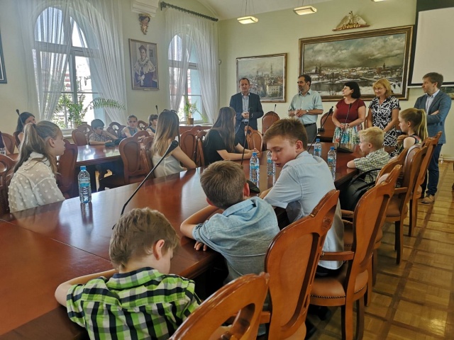 Studenci UO uczyli podopiecznych Domu Dziecka w Tarnowie Op. Podsumowanie projektu Rozum i Serce